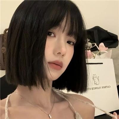 劳拉的星星在中国 封面