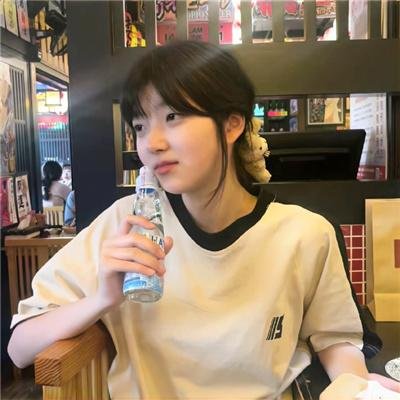 芭比之拇指姑娘 封面