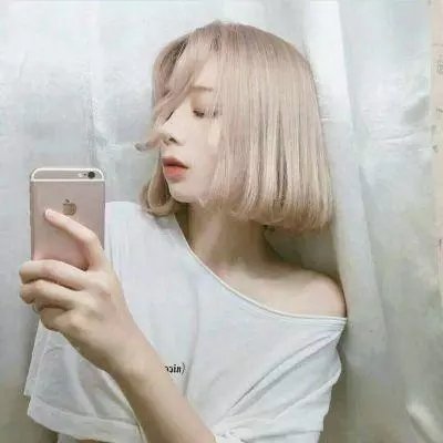 艳秘书 封面